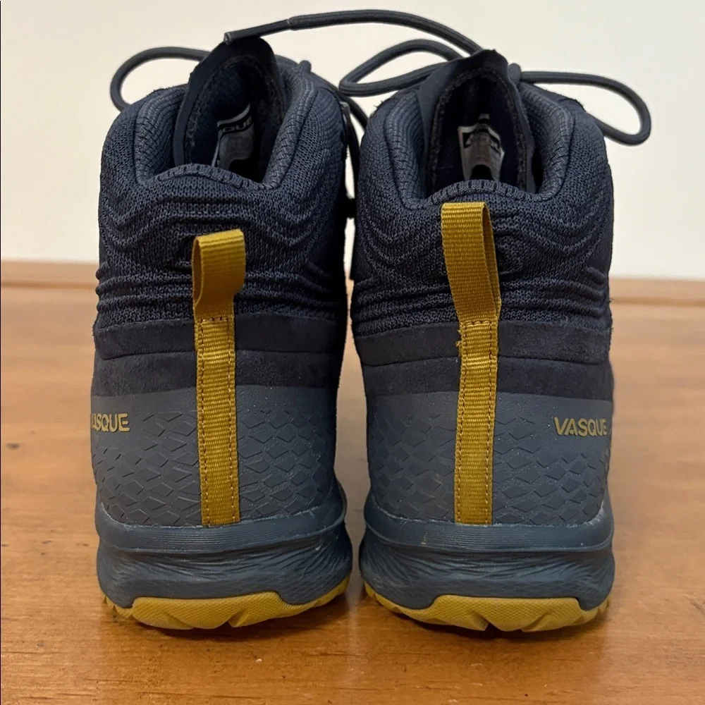 Vasque Breeze LT NTX Midtop Hiking Shoes Size 8.5
